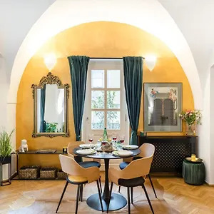 Adam's - Location Apartment Prague